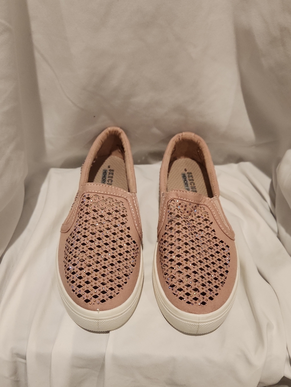 Skechers BOBS Blush Pink Laser Cut Out Perforated Slip On Flats Size 6